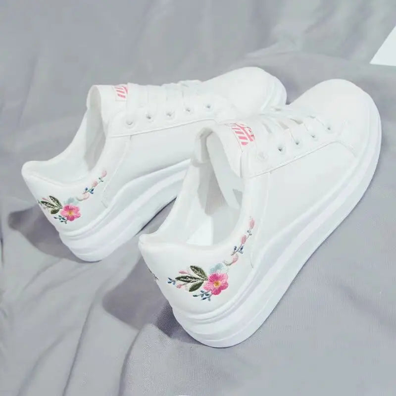 Woman shoes spring White comfortable Sneakers Breathable Flats Lace-up Flower woman Casual Shoes Zapatillas Mujer tyu789