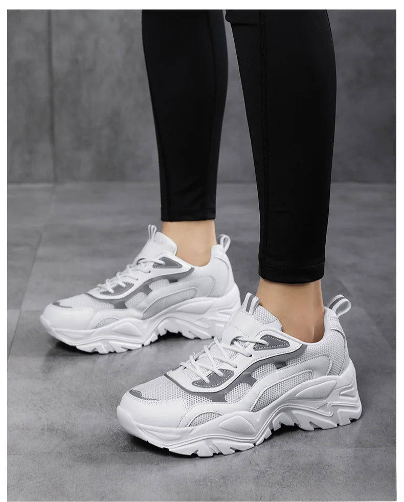 Summer New Thick Sole Sneakers Fashion Lightweight vulcanized shoes Outdoor leisure sports running shoes Women's comfor sandals