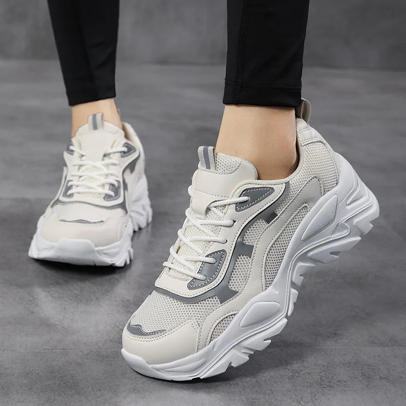 Summer New Thick Sole Sneakers Fashion Lightweight vulcanized shoes Outdoor leisure sports running shoes Women's comfor sandals