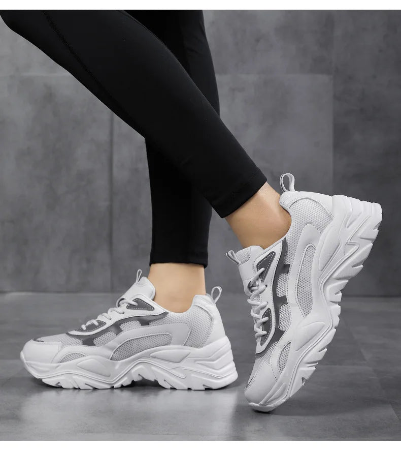 Summer New Thick Sole Sneakers Fashion Lightweight vulcanized shoes Outdoor leisure sports running shoes Women's comfor sandals