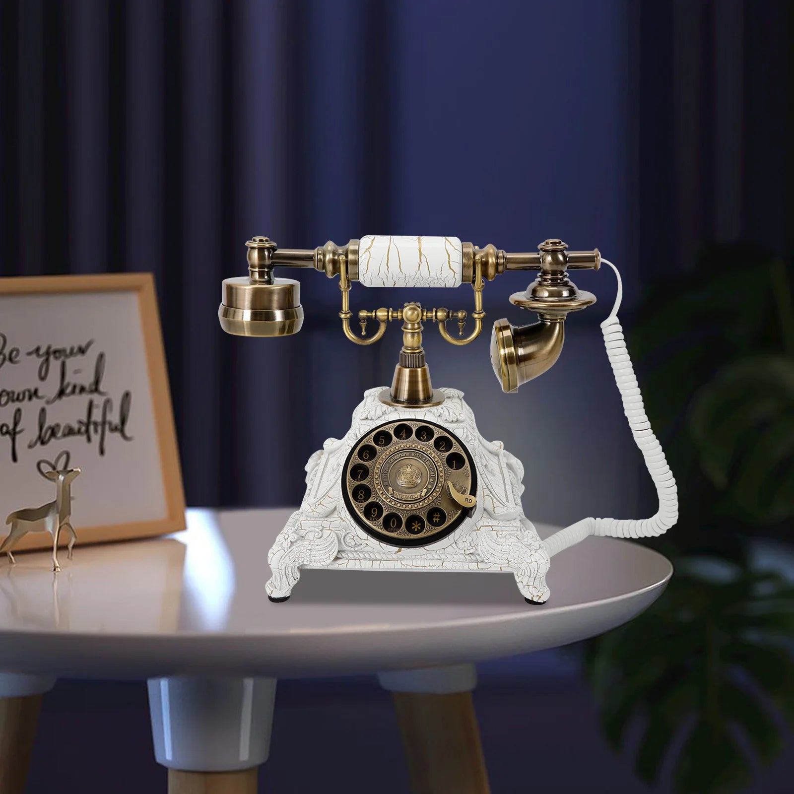 European Retro Desk Phone Old-Fashioned Landline Telephone 18*22 cm Suitable for Hotels, Bars, Offices, Galleries