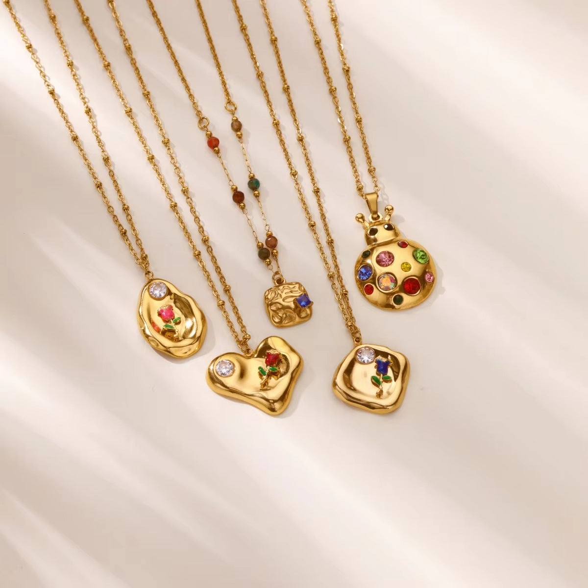 Retro Zircon-Inlaid Oil-Drip Pattern 18K Gold-Plated Choker Necklace